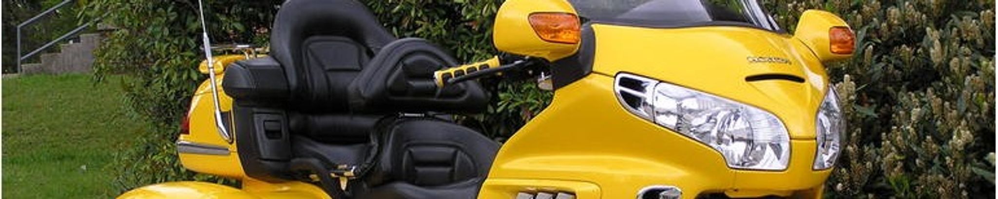 Cover for Jean Paul Deslauriers's Obituary