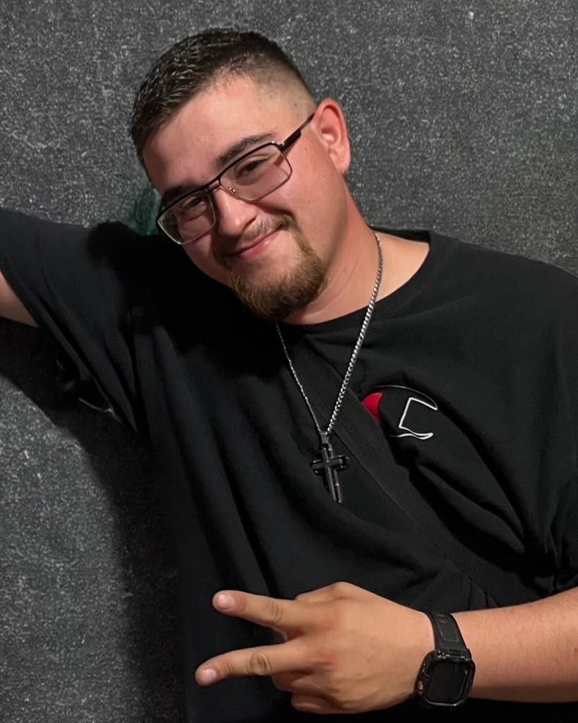 Carlos Ochoa Profile Photo
