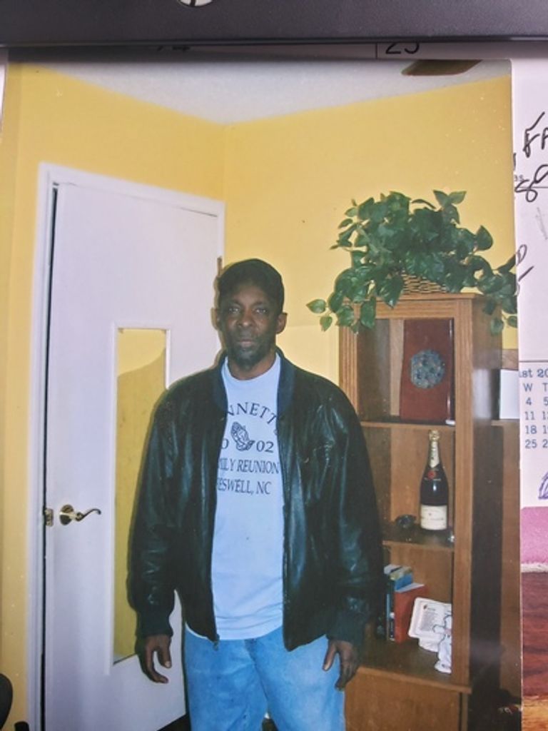 Raymond Lewis Blount, Sr. Profile Photo