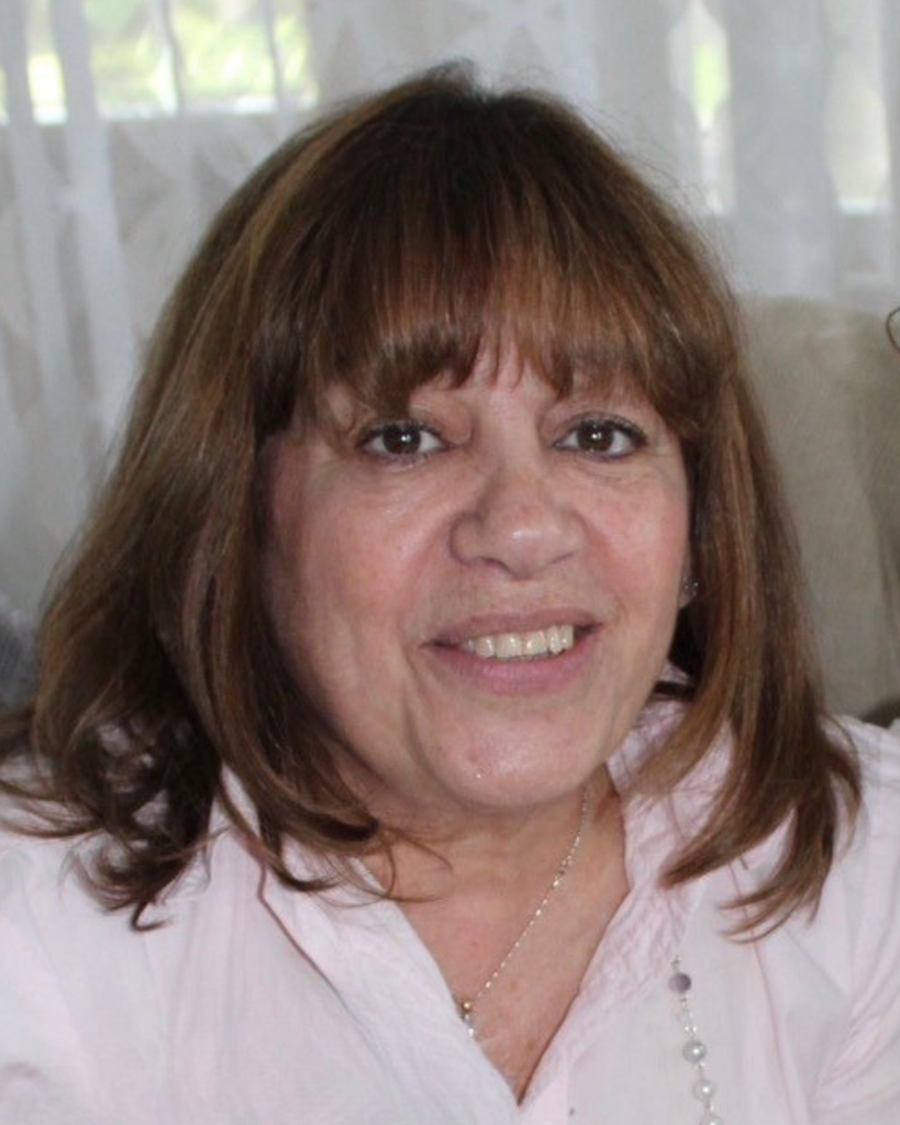 Leslie Elizabeth Bourdony