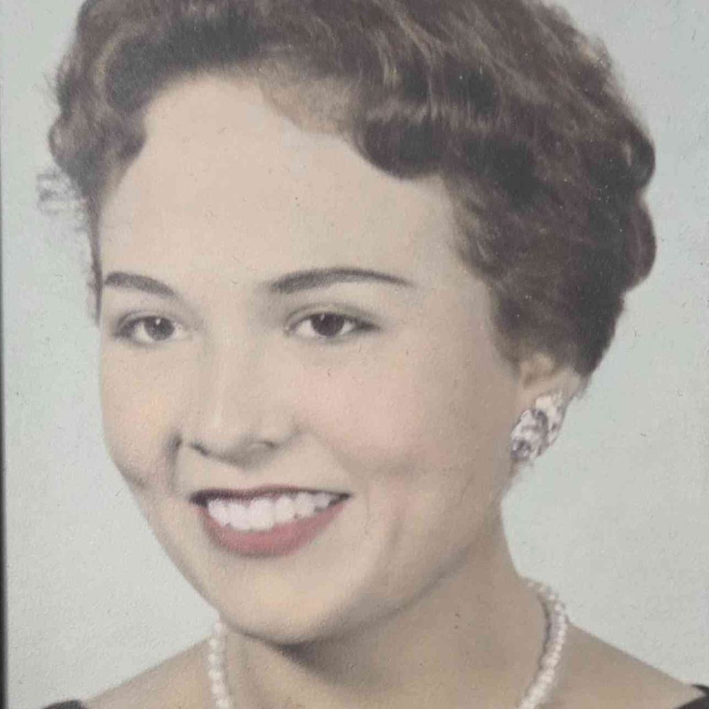 Consuelo Diaz Profile Photo