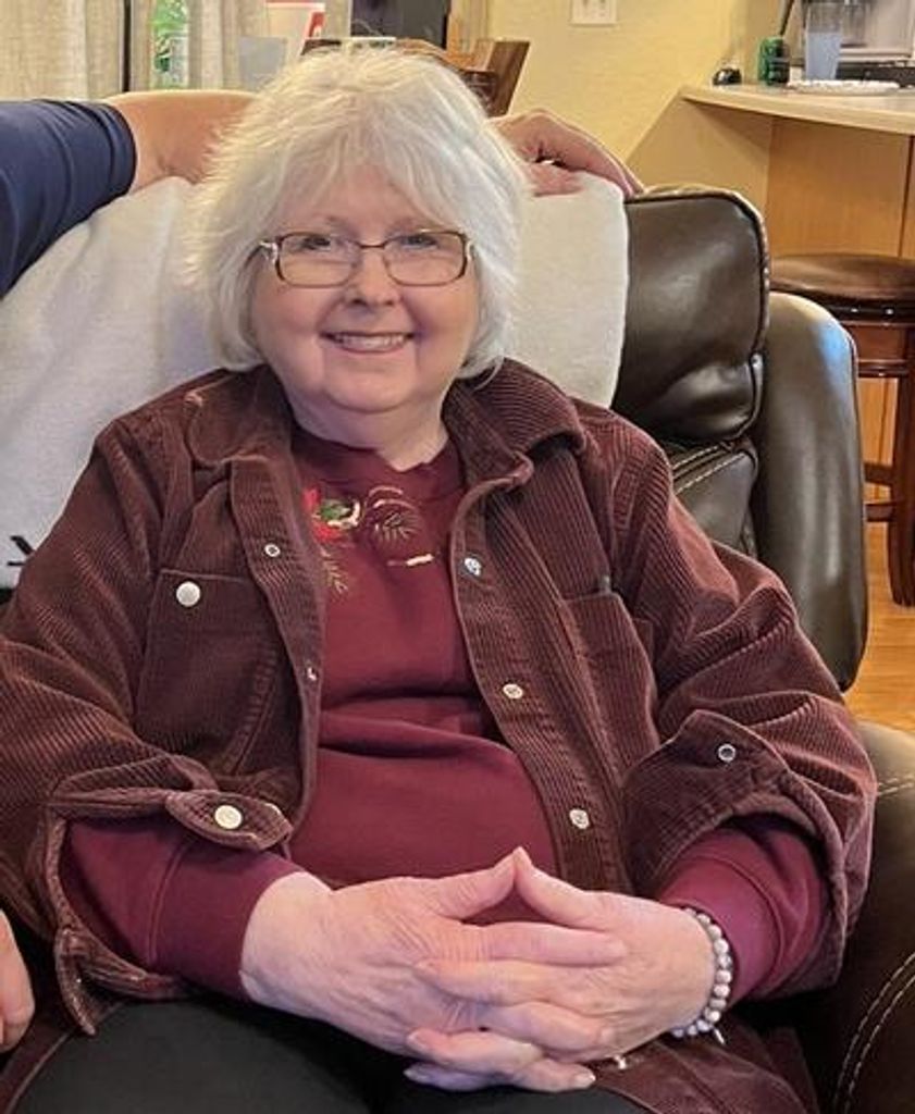 Julie Diane Bulat Profile Photo