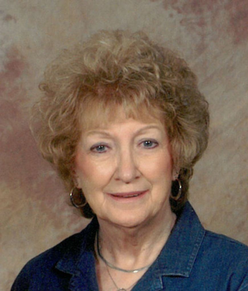 Arlene Mae Lundquist