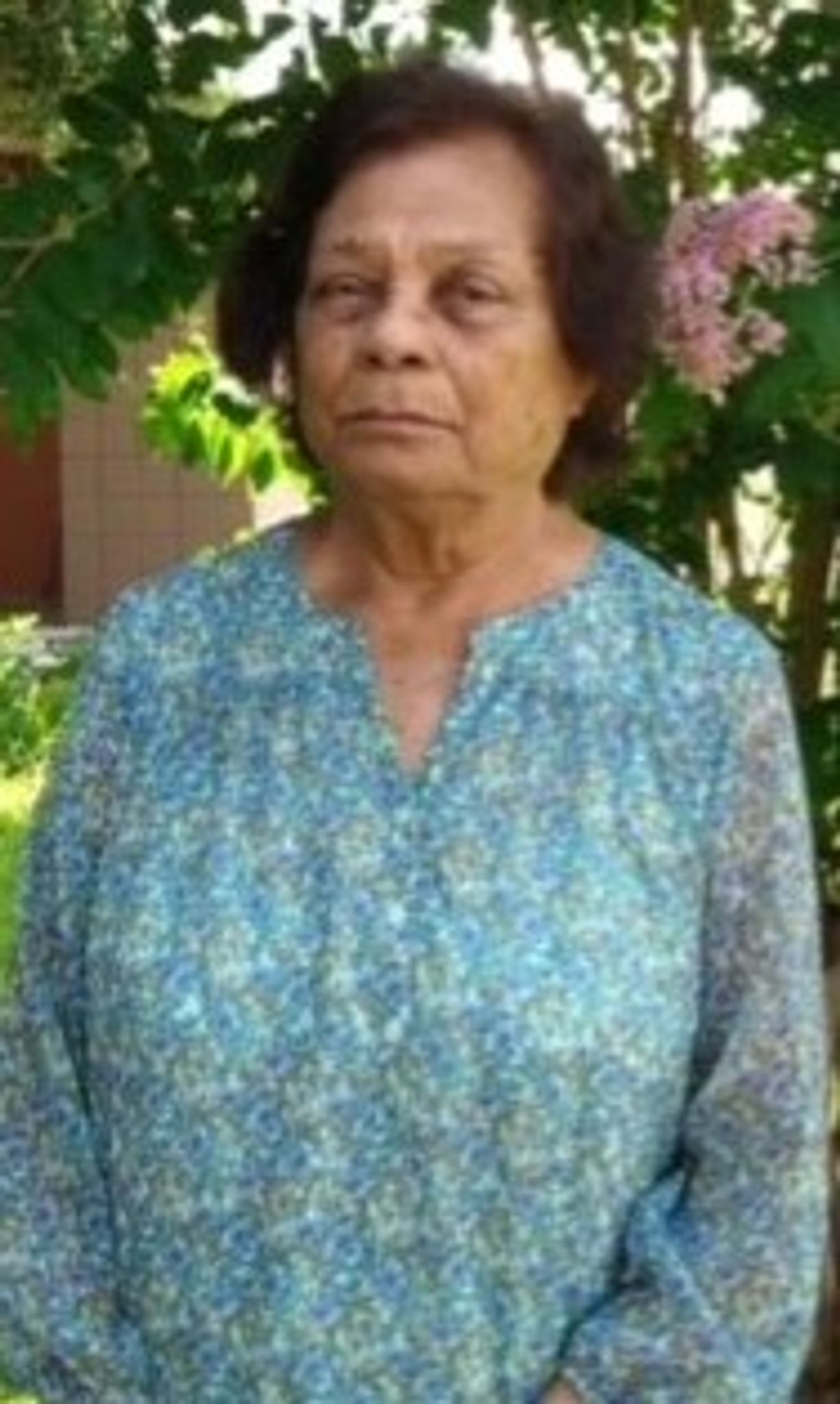 Maria D Avila photo gallery image 1 of 85