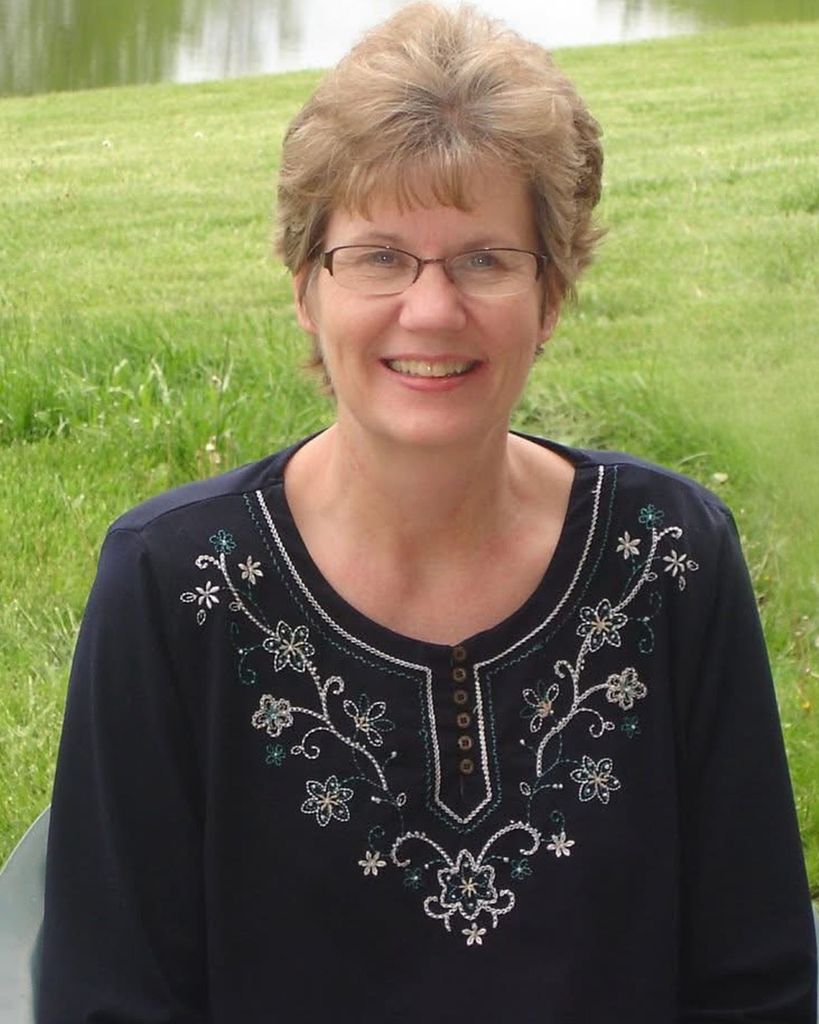 Lynne M Richmond