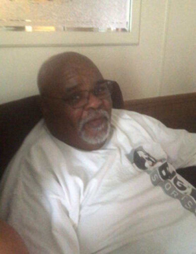 Johnnie Robert Thomas, Jr. Profile Photo