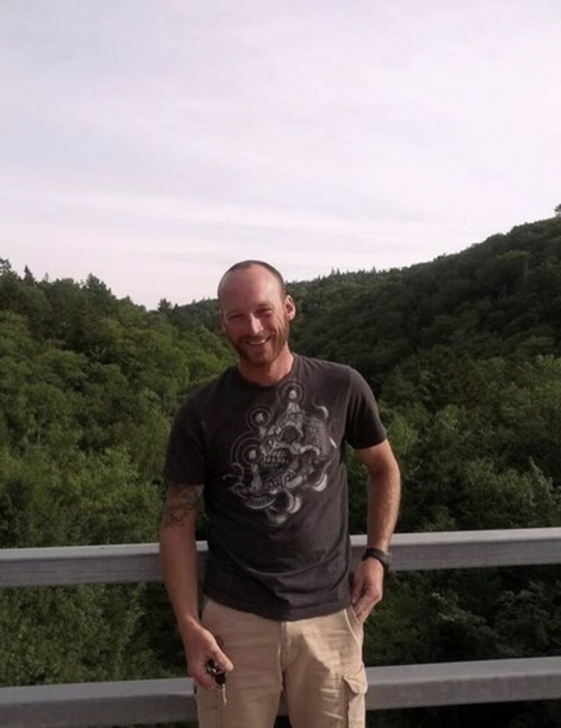 Jordan Gregory Huston Profile Photo