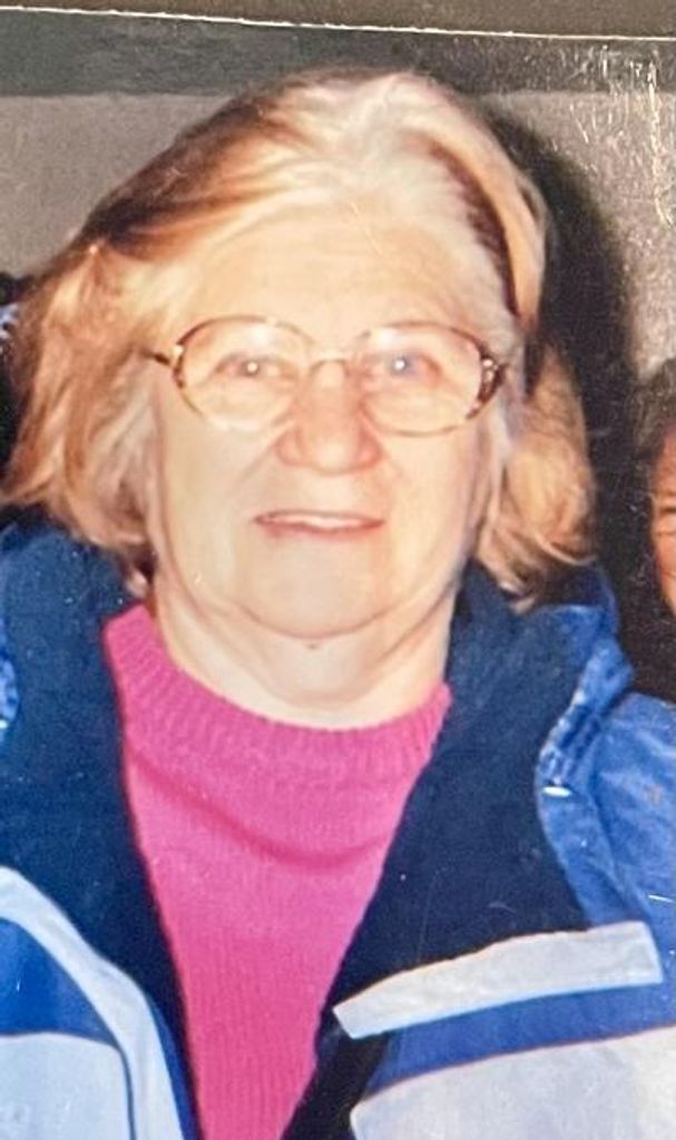 Marion Viveiros Menard