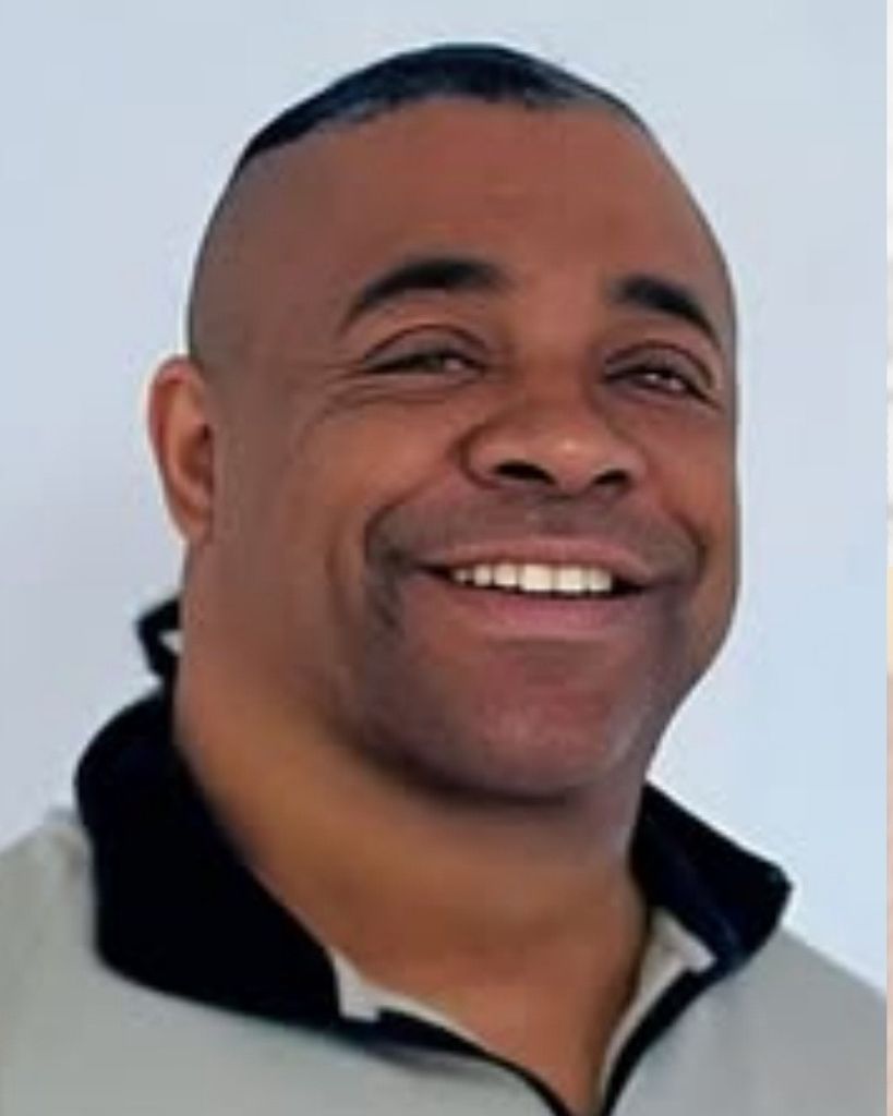Manuel Moore Profile Photo
