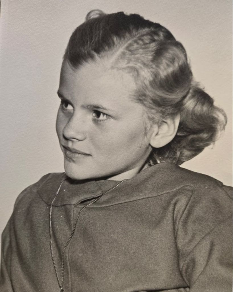 Lee Anne Walker