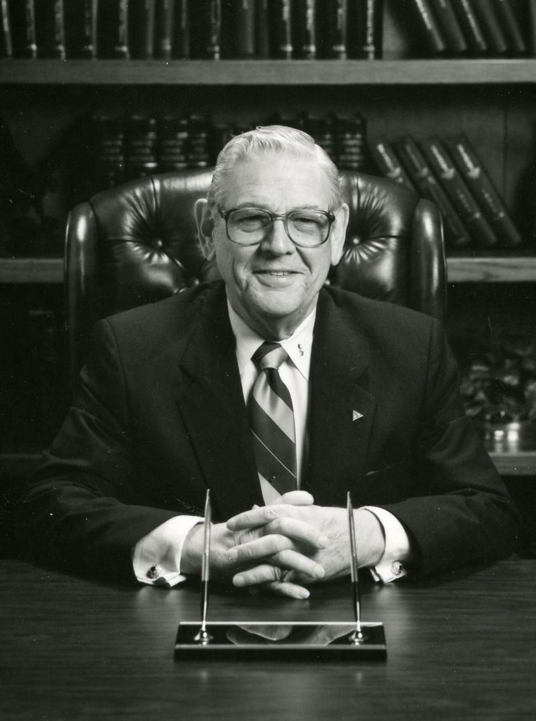 Glenn Leslie 'Glenn L. Barnes' Barnes