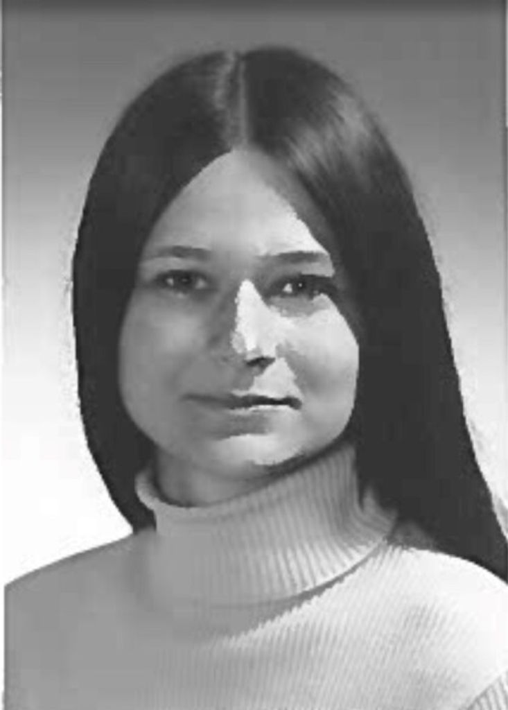 Lisa Ellen (Joslyn)  Roberts