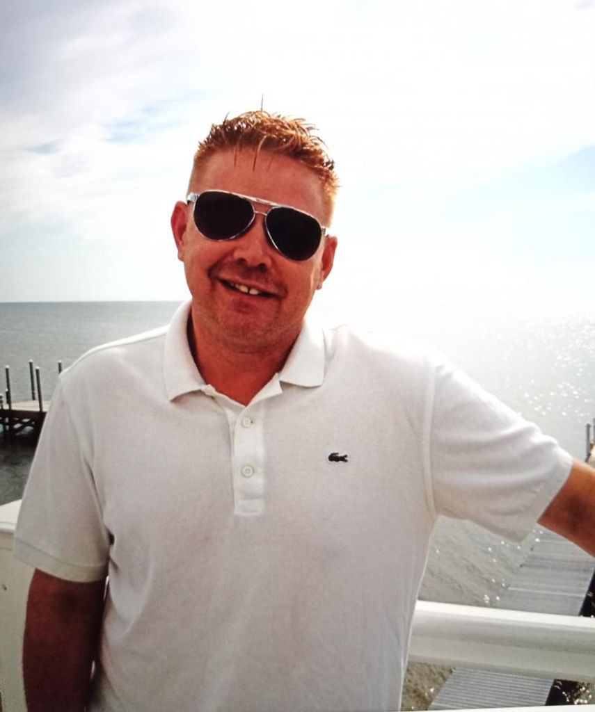 Robert Jason Wood Profile Photo