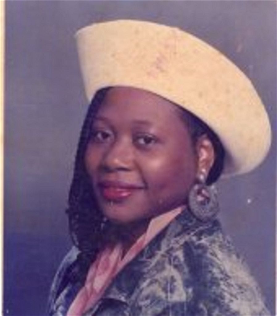 Denise L Warren-Scott