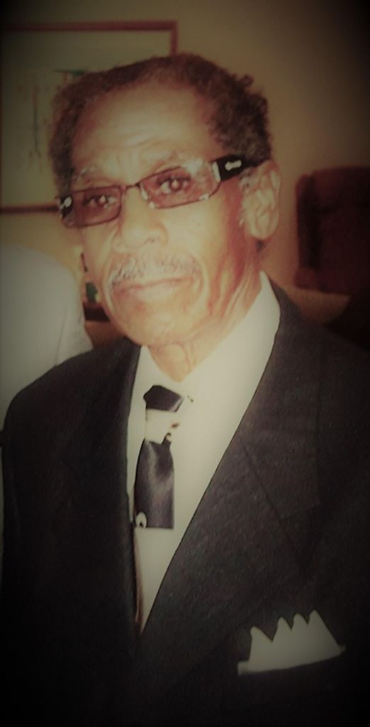 Lawrence Straughter, Sr. Profile Photo