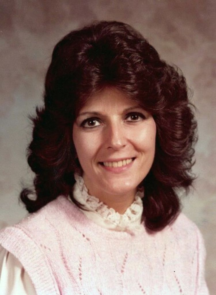 Emilie J. Kois Profile Photo