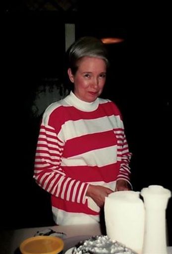 Marlene Bell photo gallery thumbnail 18 of 45