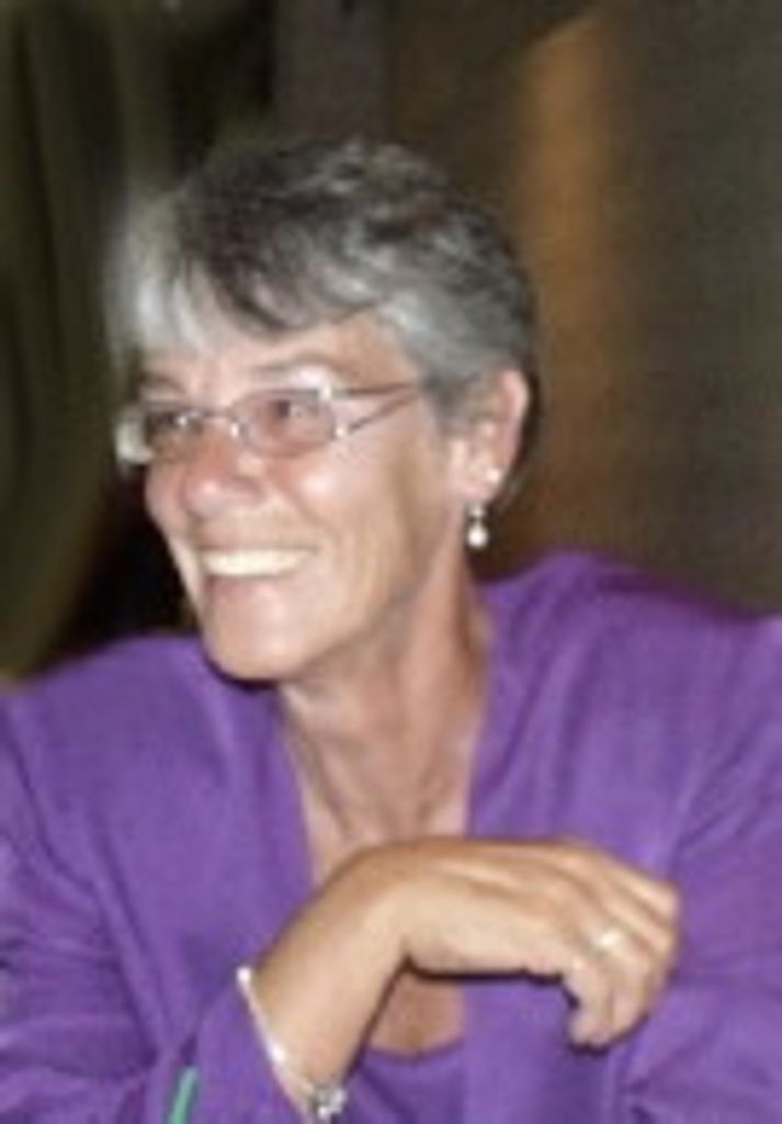 Darlene Fitzmaurice (Nee Henderson)