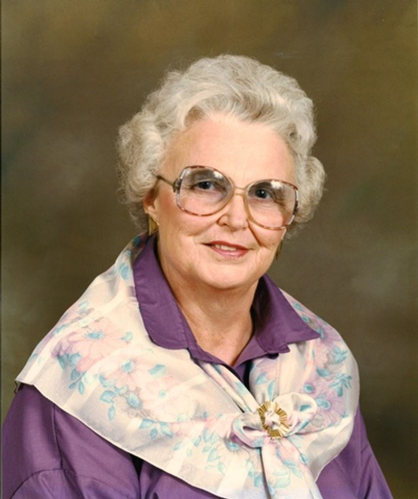 Helen Gilbertson Profile Photo