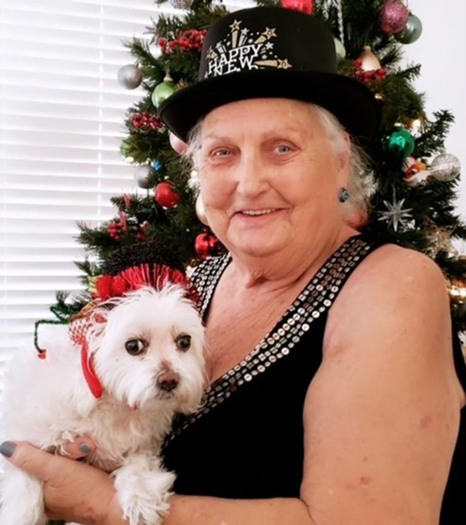 Donna Maria Molyneaux Profile Photo