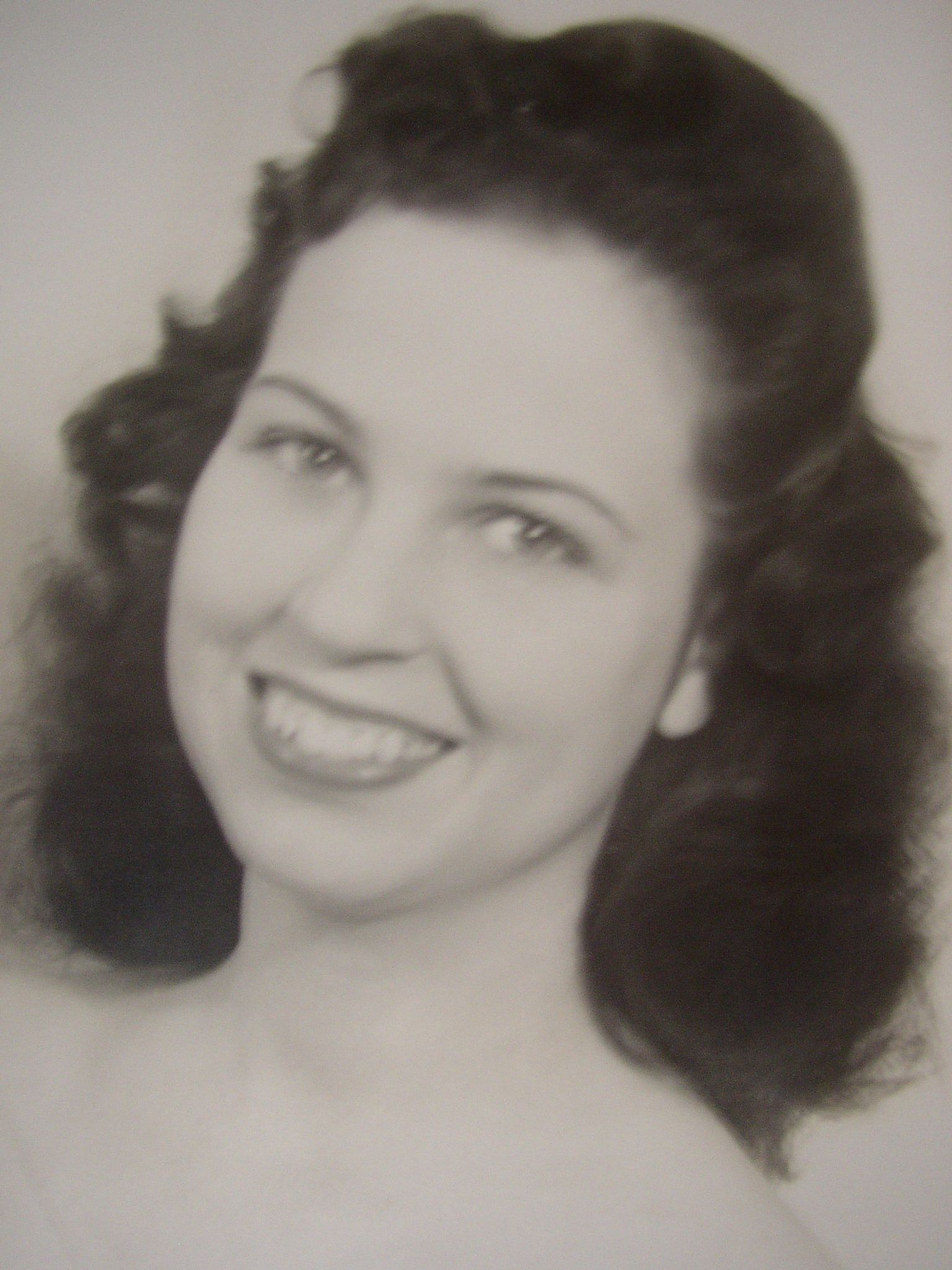 Betty Jean Ripley Goodman photo gallery image 1 of 35