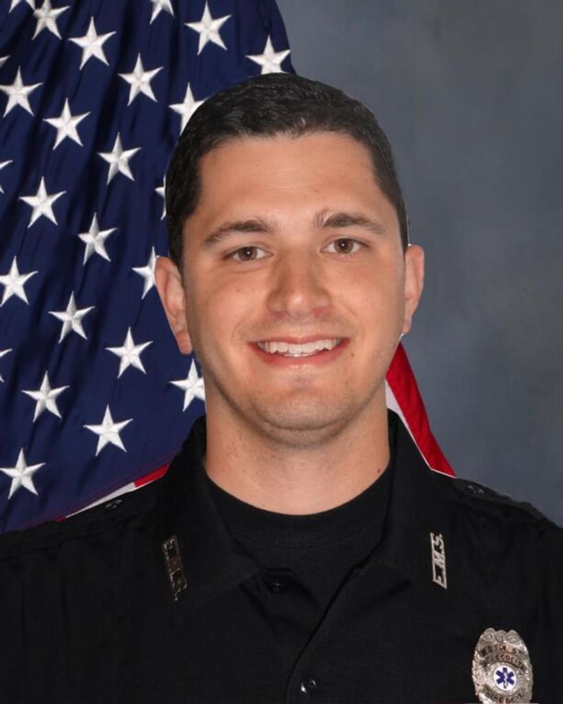 Dustin Logan Wood Profile Photo