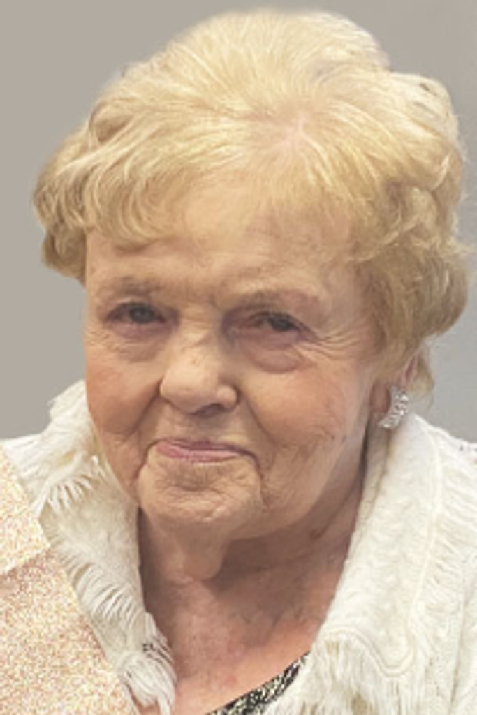 Geraldine (Courtemanche) Petrone