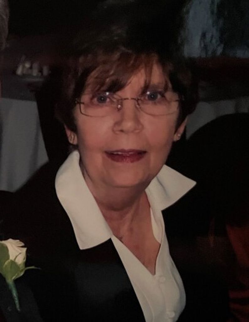 Sandra Taylor Profile Photo