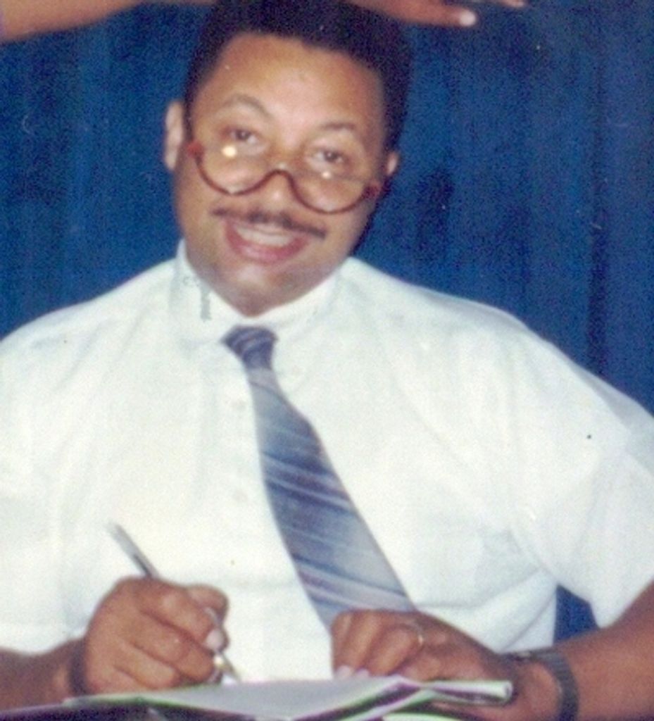 Robert Smart Profile Photo