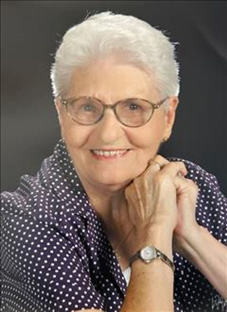 Betty Louise Hand Profile Photo