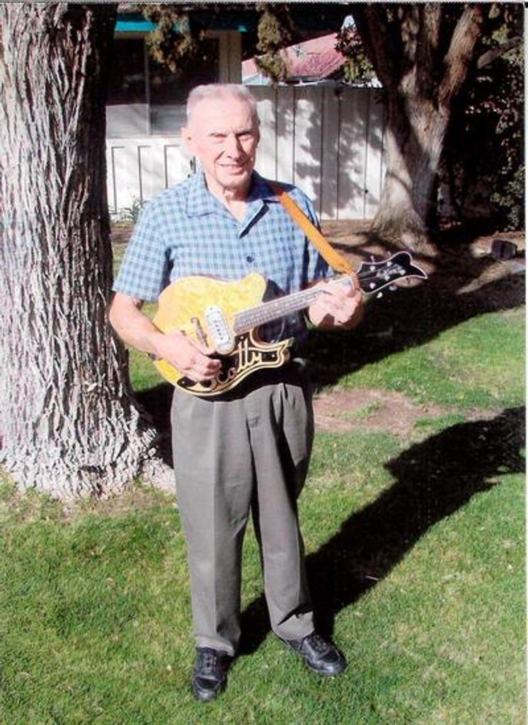 William "Scotty" H. Broyles Profile Photo