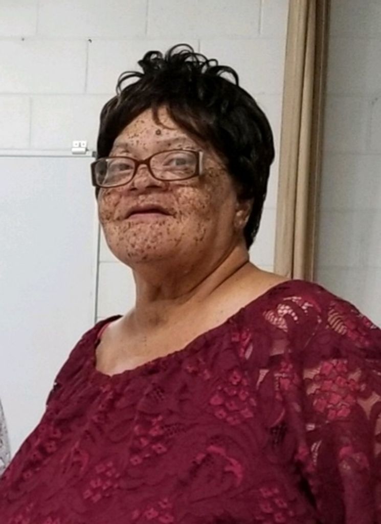 Naomi Henderson Profile Photo