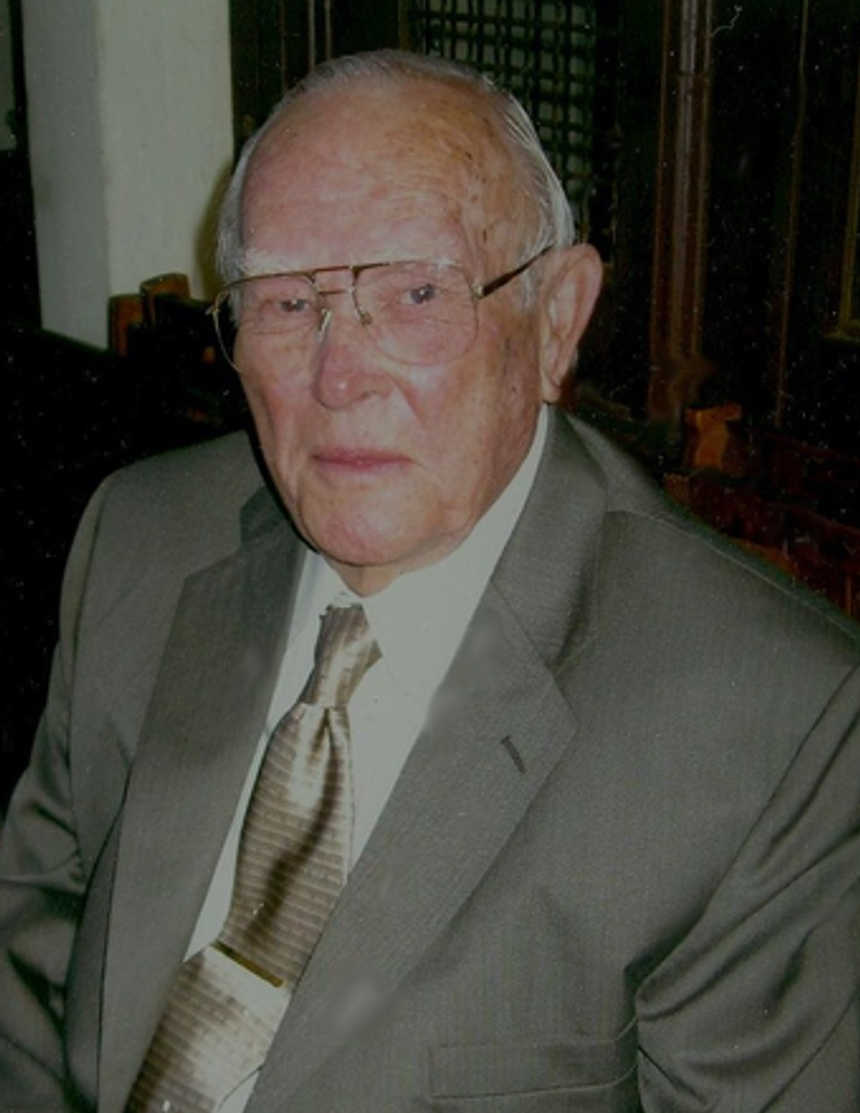 Macon  Worth Smith