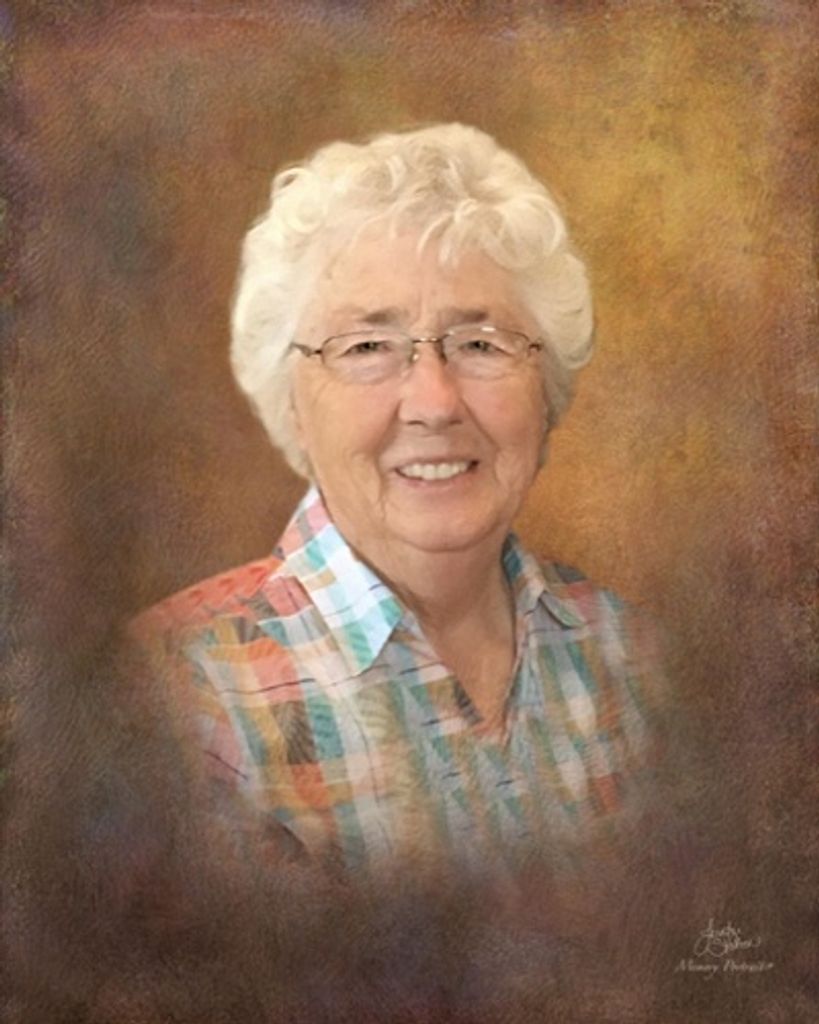 Lois M. Smith Profile Photo