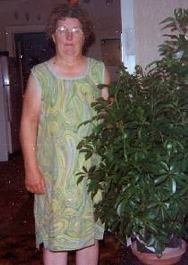 Deloris Julia Benson