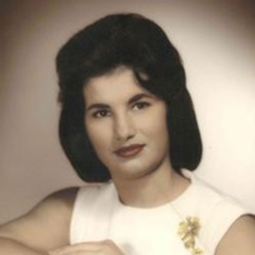 Carolyn  Sue Lee
