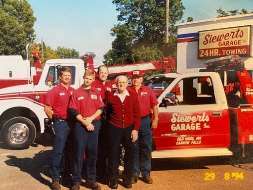Virgil Elmer Siewert photo gallery thumbnail 30 of 202