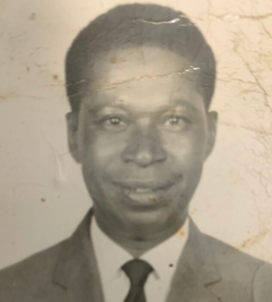 Leonard Livingston Barrett