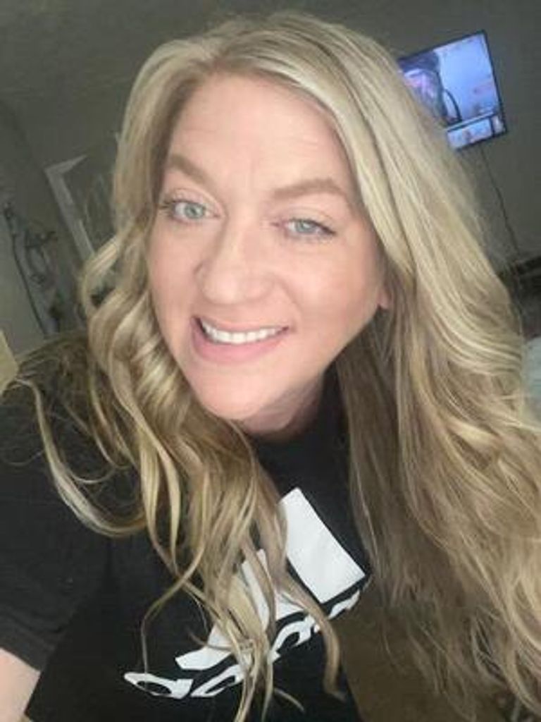 Kelly Erin Hauptner Profile Photo