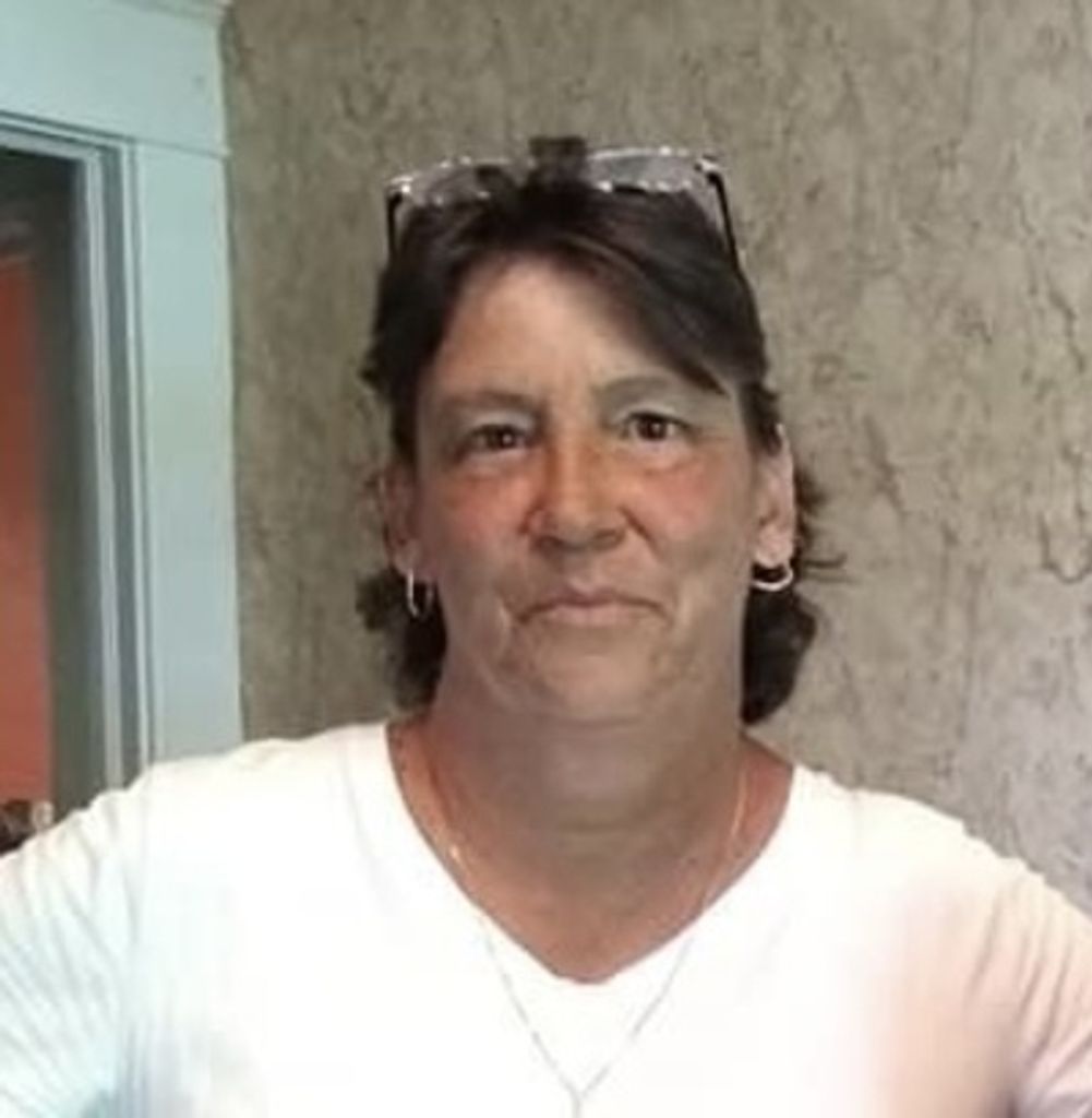 Tina Maria Ratcliffe Profile Photo