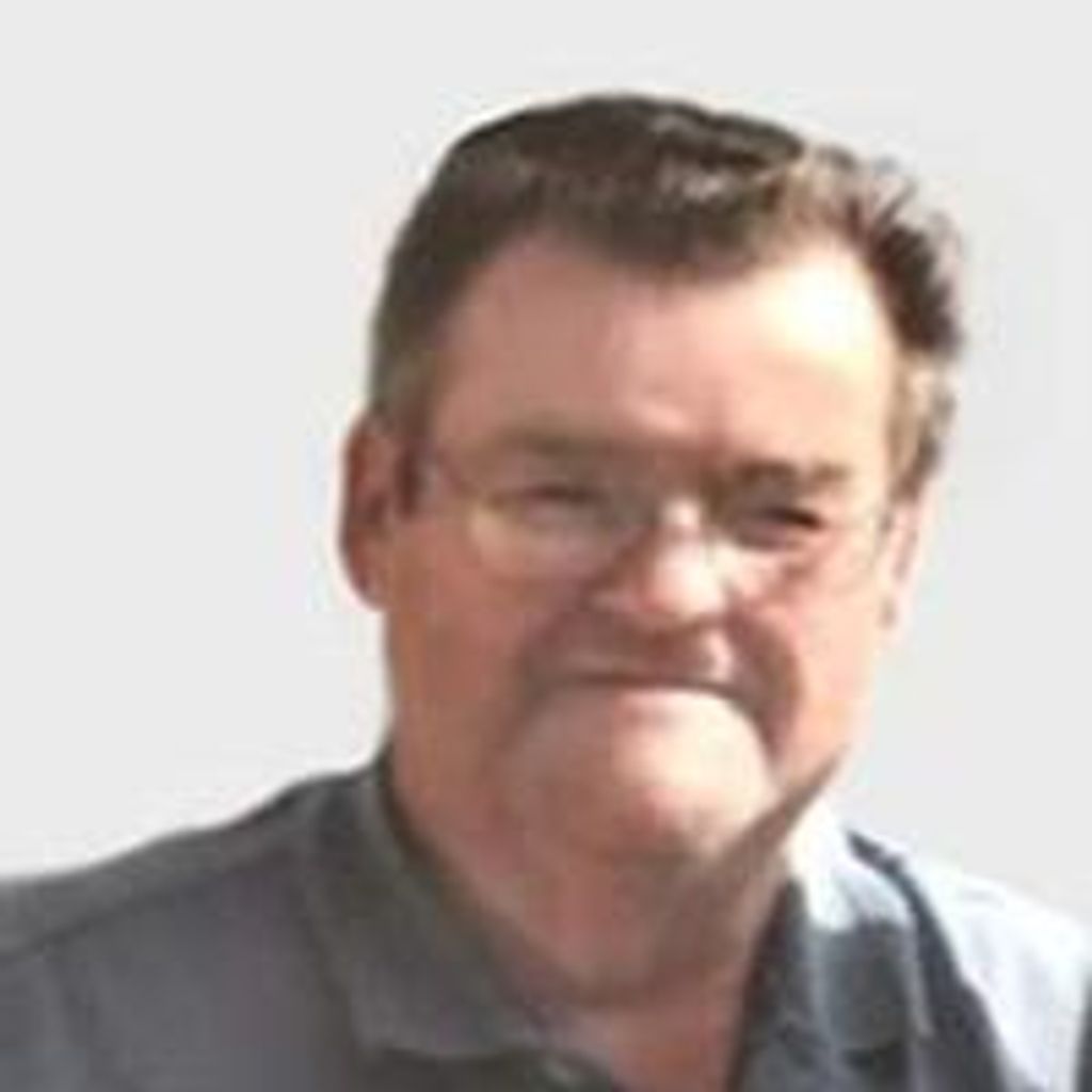 Donald  Lee Moore