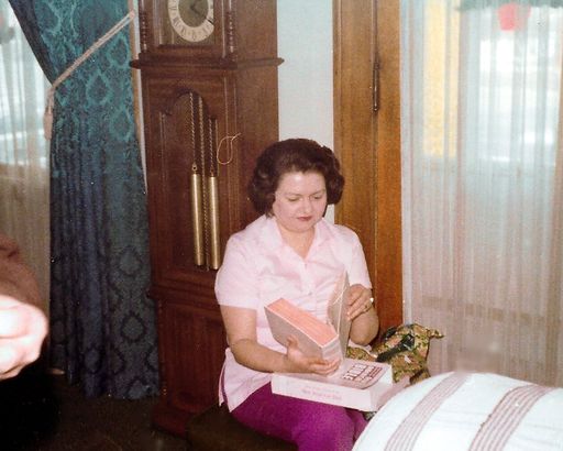 JoAnn Maddox photo gallery thumbnail 18 of 74