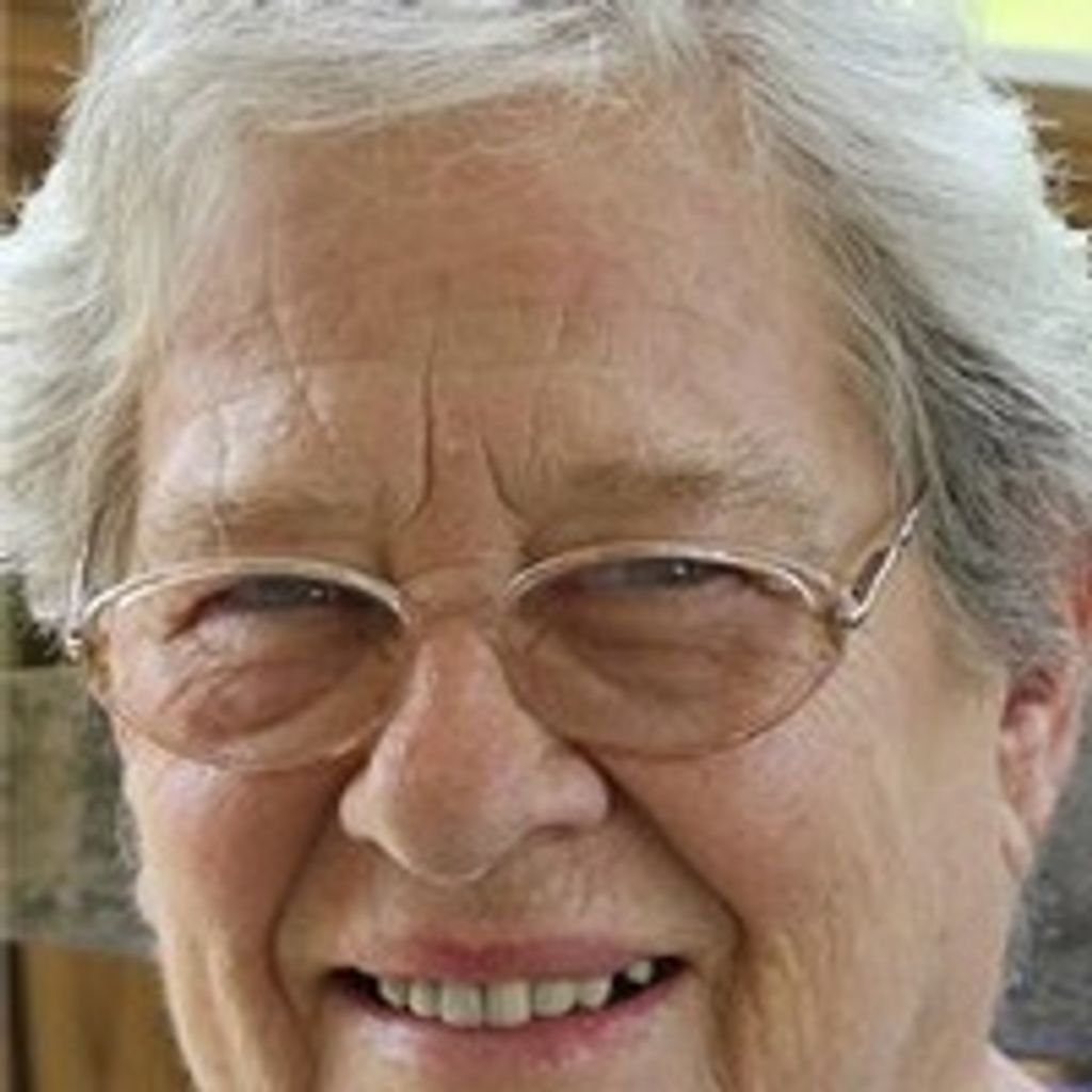 Johnnie Sue Paris