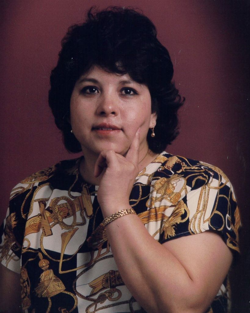 Silvia Flores