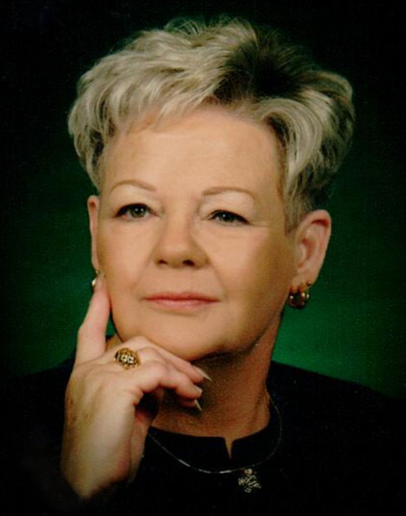 Laura Ella Carlson Profile Photo