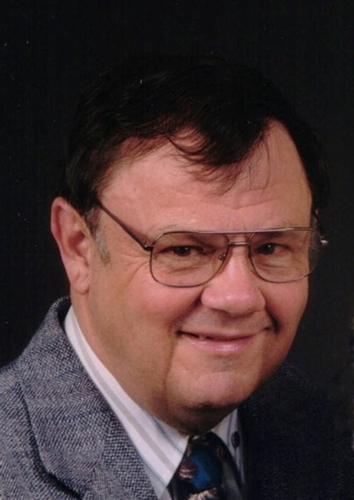 Vernon Paul Lohrentz Profile Photo