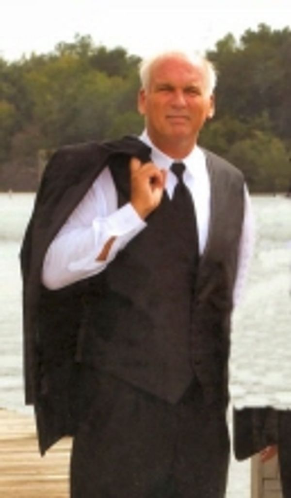 Thomas  Kevin Lloyd,  Sr.