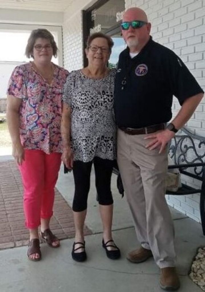 Linda Mae Hair Profile Photo