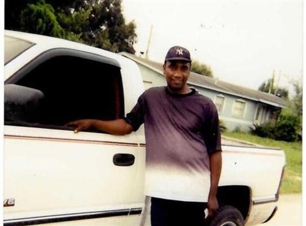 Ronnie Levon Fryer Profile Photo