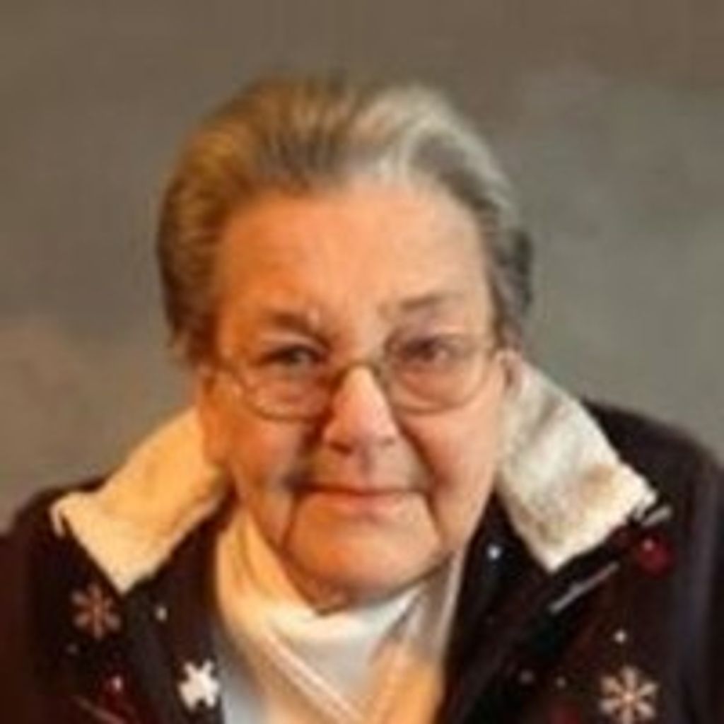 Cleo M Holmgren Profile Photo